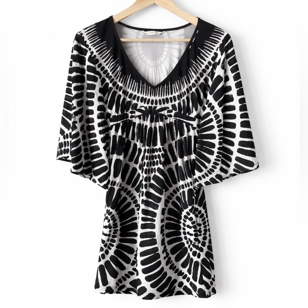 Trina Turk Algiers Tunic Cover Up Black White V-Neck Swim Dress Small